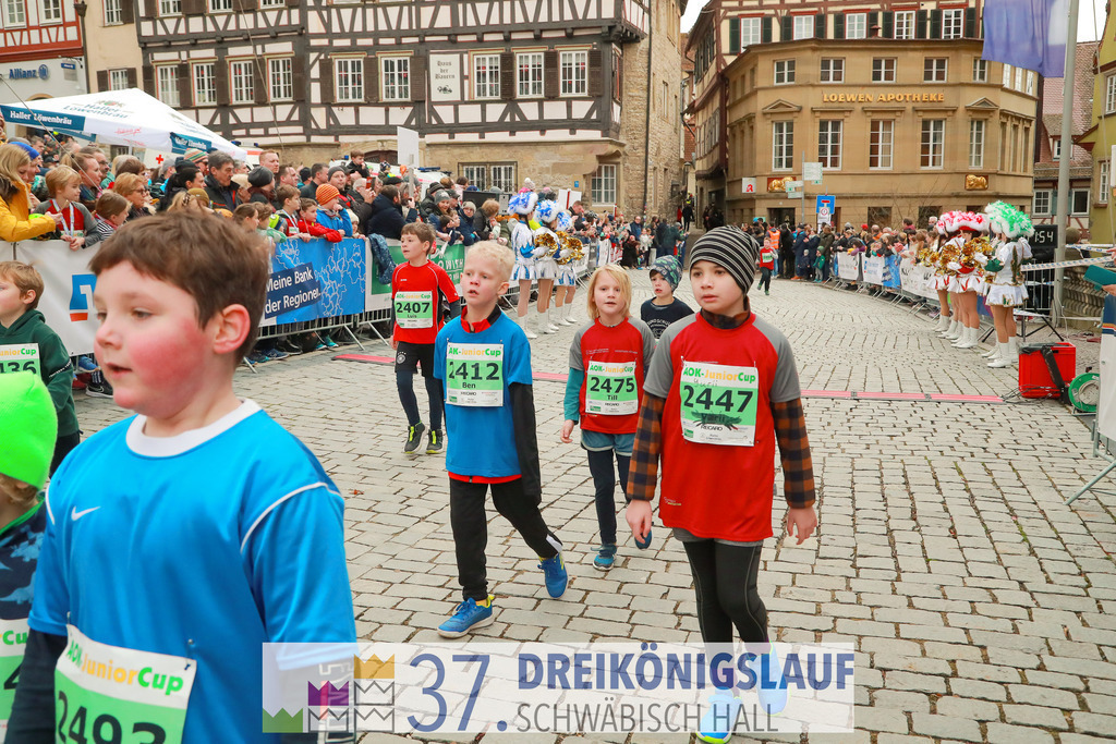 AOK JuniorCup 400m | 3Koenigslauf 2023 - Realisiert mit Pictrs.com