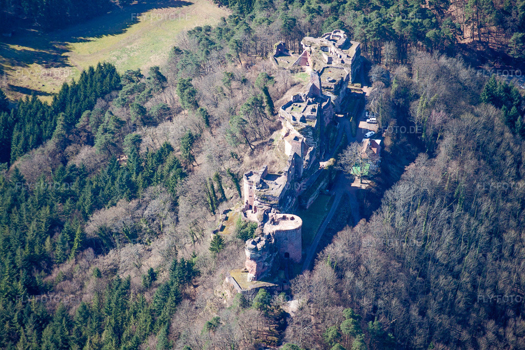 Luftbild: Dahn, Ruine Alt-Dahn in Dahn im Bundesland Rheinland-Pfalz in Deutschland. Foto: IMG_38402.jpg vom 20.03.2011 durch Werner Riehm/FLY-FOTO.de