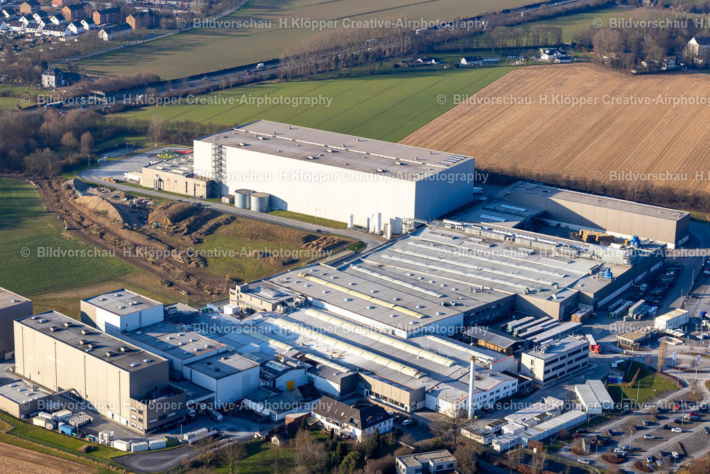 Luftbilder Moers-7375 | Luftbildfotografie  Niederrhein-GOLD Werksgelände - Realisiert mit Pictrs.com