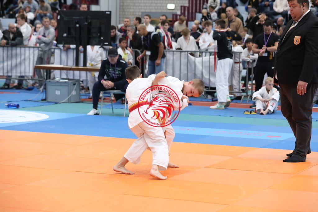 1J7A3233 | Fotos vom Adler Cup - Pictures from Adler Cup

Hier findet Ihr alle Eindrücke und großen Momente der Adler Cup Wochenenden. Here you will find all impressions and great moments of the Adler Cup weekends. - Realisiert mit Pictrs.com