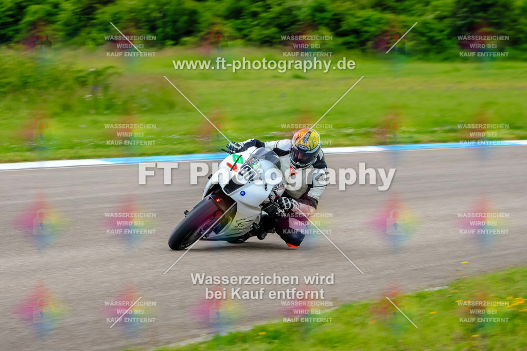 MotoTeam-3631 | Hier findet Ihr Bilder von Touristenfahrten auf der Nürburgring Nordschleife oder von anderen Veranstaltungen die ich besucht habe. Viel Spass beim Durch Schauen 
