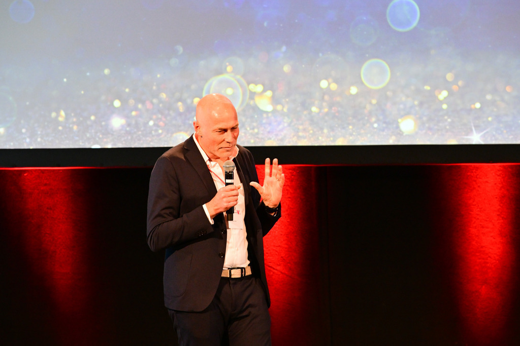 0306Media_V_Award_2025_Foto_Stefan_Wernz | Fotograf Köln - Realisiert mit Pictrs.com