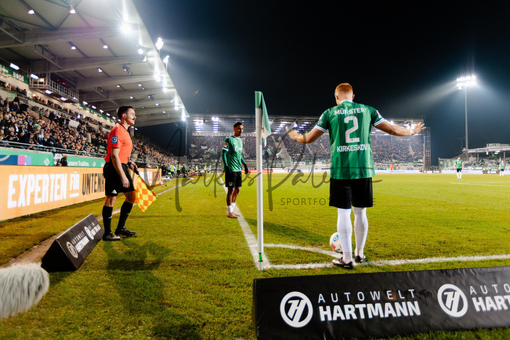 2. Bundesliga, Saison 2025/26, 15. Spieltag: SC Preußen Münster - Hannover 96 | Münster, 05.12.2025: 2. Bundesliga, 15. Spieltag, SC Preußen Münster gegen Hannover 96 im LVM-Preußenstadion in Münster. Foto: sportfotografie.ms | Markus Paletta - Realisiert mit Pictrs.com