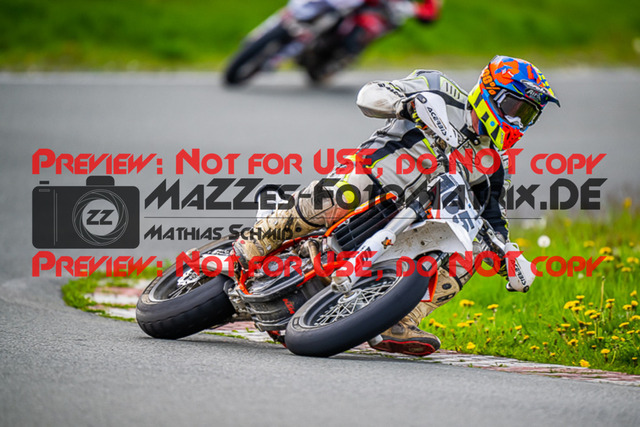 MaZZes_FotoMatrix_230506_2-199 | UE40