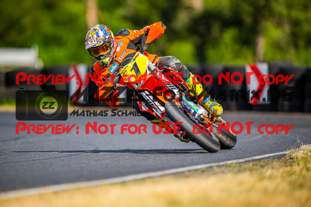 MaZZes_FotoMatrix_220528_3254 | Fotograf Mathias Schmid
Sportfotograf,
Eventfotograf,
Hochzeitsfotograf,
Portraitfotograf