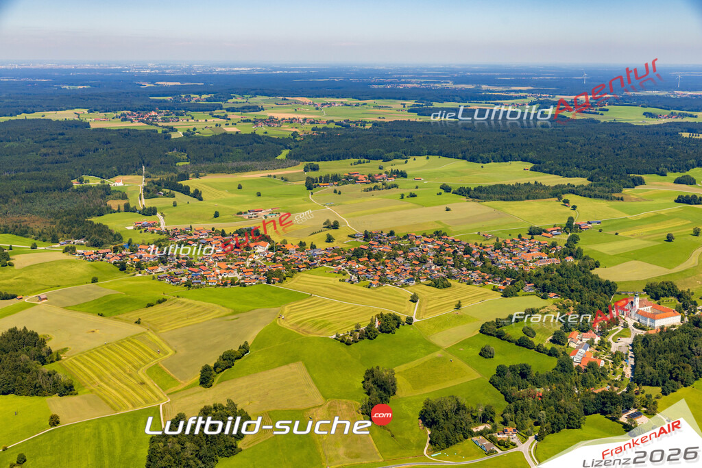 Geschenkidee Schönegg bei Dietramszell -Die Luftbildaufnahme wurde 2025 vom UL-Flugzeug heraus erstellt ( keine Drohne ) - Hochauflösende Luftaufnahme -Nicht vergleichbar mit Google Maps oder Satelittenbilder- Die Geschenkidee !Mit Lizenz und Bildrechte bestellbar
