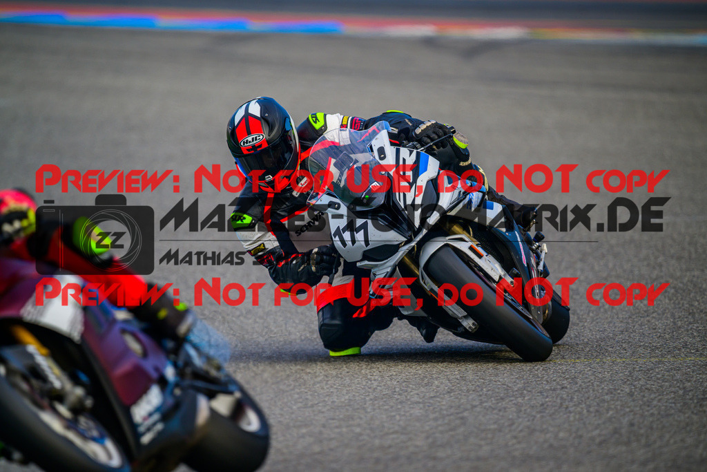 MaZZes_Fotomatrix_20250929_6007705_4959 | WEISS