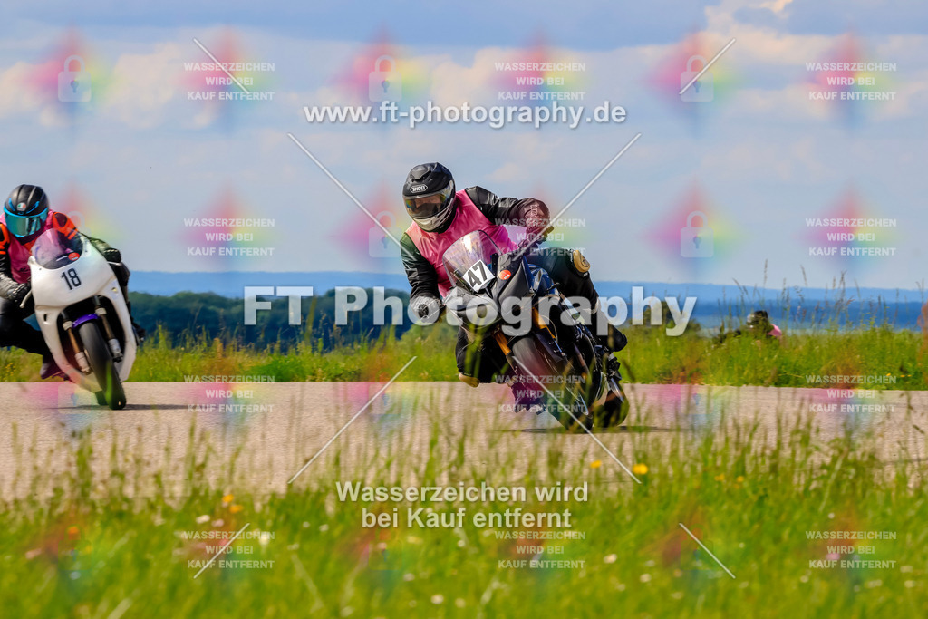 MotoTeam-0857 | Hier findet Ihr Bilder von Touristenfahrten auf der Nürburgring Nordschleife oder von anderen Veranstaltungen die ich besucht habe. Viel Spass beim Durch Schauen 