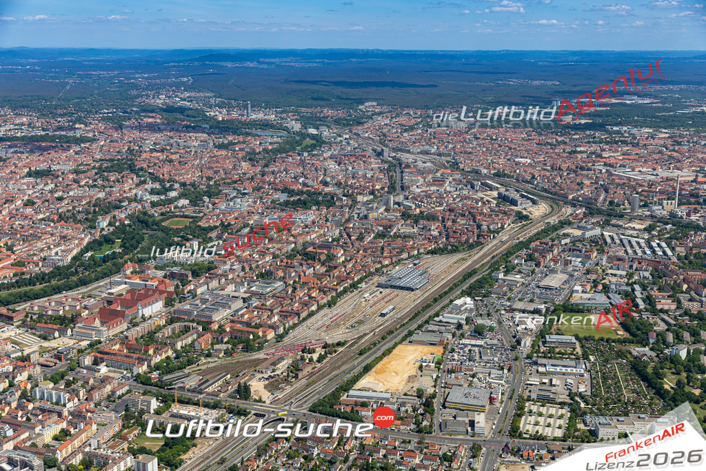 Aktuelles Luftbild von weststadt Nürnberg - Die Luftaufnahme wurde 2020 mittels UL-Flugzeug erstellt ( keine Drohne ) - hochauflösende Kamera-Systeme von  Canon -Beste Qualität - Für grossformatige Ausdrucke geeignet. Die Geschenkidee !