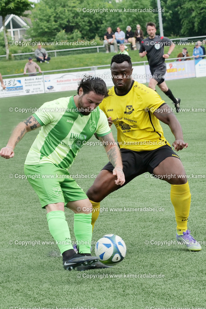 Fußball : Bezirksliga : SV 08/29 Friedrichsfeld - Borusia Veen am 10.05.2026 in Voerde Friedrichsfeld | Fußball : Bezirksliga : SV 08/29 Friedrichsfeld - Borusia Veen am 10.05.2026 in Voerde Friedrichsfeld - Realisiert mit Pictrs.com