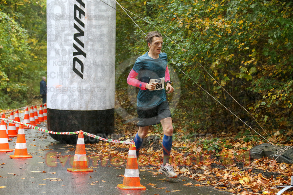 241027_0910_EX1_3256 | Sportfotografie im Rhein-Sieg Kreis, Köln, Bonn, NRW, Rheinland Pfalz, Hessen, etc. Unser Tätigkeitsfeld umfasst den Laufsport vom Volkslauf über den Marathon, Duathlon, Triathon bis zum Ultralauf wie Kölnpfad Ultra oder Schindertrail.