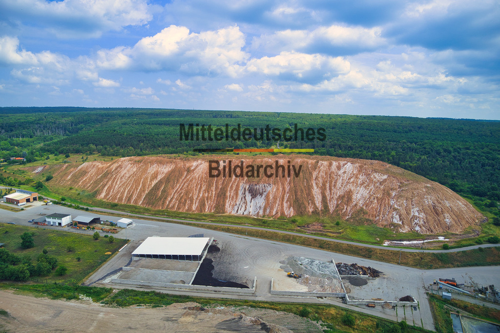 roßleben_3_0046 | Die schönsten Luftbilder von Sachen-Anhalt & Mitteldeutschland als Bilddatenbank zur kommerziellen Nutzung. Nutzen Sie unsere Erfahrung seit 2005 in der Luftbildfotografie. - Realisiert mit Pictrs.com