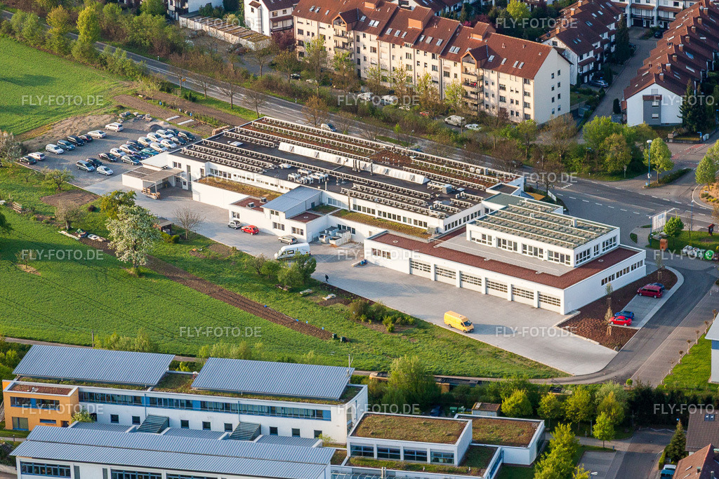 Gebäude und Produktionshallen auf dem Werksgelände der Bäckerei-Konditorei Richard Nussbaumer Waldbronn-Reichenbach | Luftbild: Gebäude und Produktionshallen auf dem Werksgelände der Bäckerei-Konditorei Richard Nussbaumer Waldbronn-Reichenbach im Ortsteil Reichenbach in Waldbronn im Bundesland Baden-Württemberg in Deutschland. Foto: IMG_26464.jpg vom 28.04.2010 durch Werner Riehm/FLY-FOTO.de - Realisiert mit Pictrs.com