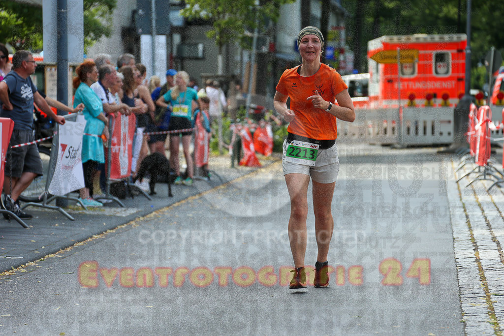 220625_1718_EX1_6584 | Sportfotografie im Rhein-Sieg Kreis, Köln, Bonn, NRW, Rheinland Pfalz, Hessen, etc. Unser Tätigkeitsfeld umfasst den Laufsport vom Volkslauf über den Marathon, Duathlon, Triathon bis zum Ultralauf wie Kölnpfad Ultra oder Schindertrail.