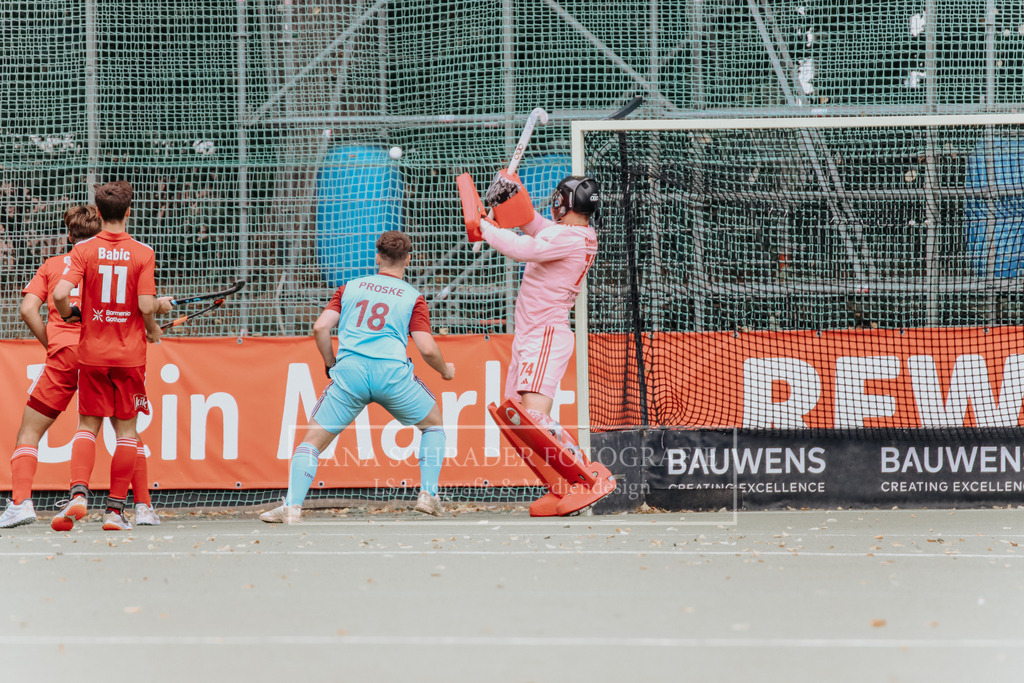 Herren_Bundesliga_02_F_RWK-UHC_21.09.25_Köln (253 von 471) | lanaschraderfotografie - Realisiert mit Pictrs.com