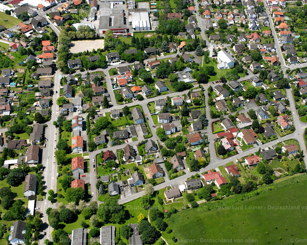 2626289 | GOLDSCHEUER 09.06.2006 Wohngebiet einer Einfamilienhaus- Siedlung  in Goldscheuer im Bundesland Baden-Württemberg, Deutschland // Single-family residential area of settlement  in Goldscheuer in the state Baden-Wuerttemberg, Germany Foto: Gerhard Launer