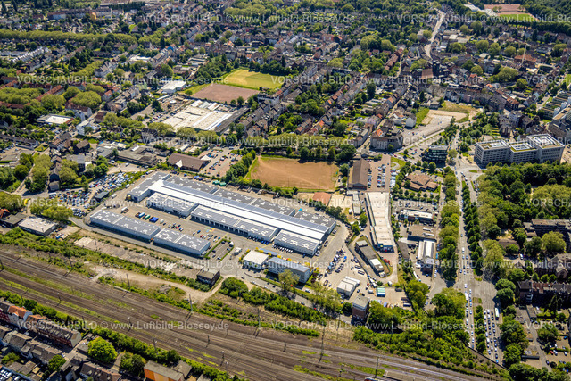 Gelsenkirchen230511503 | Luftbild, Gelsendienste Gelände mit Solardach, Ascheplatz Dessauer Straße und Sportanlage Dessauer Straße SV Union Neustadt, Ückendorf, Gelsenkirchen, Ruhrgebiet, Nordrhein-Westfalen, Deutschland
