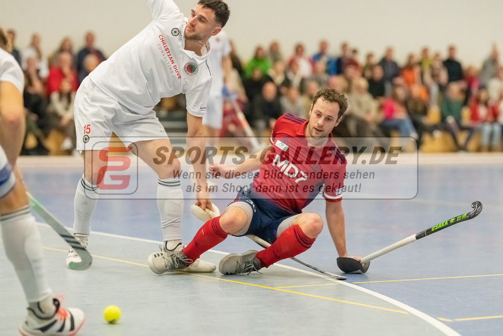 HK_20230107_102284 | 1. Bundesliga ( Halle ) Herren Düsseldorfer HC -  Crefelder HTC am 7.1.2023 Düsseldorfer HC, Düsseldorf , Bachmann Lucas Maximilian ( Crefelder HTC #15 ) , Schmidt Bernhard ( Düsseldorfer HC #30 )