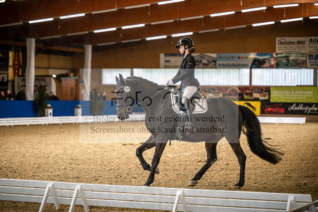 DOS_1147 | Entdecke hochwertige Reitturnierfotos von Foto Oger. Professionell, emotional und authentisch – jetzt Lieblingsmomente im Shop bestellen.Deutschlandweite Turnierfotografie. - Realisiert mit Pictrs.com