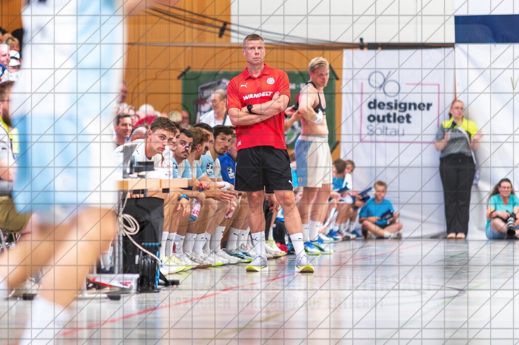 IHC 2026 - VfL Gummersbach vs. Mors-Thy Håndbold | Gudjon Valur Sigurdsson; IHC 2026 - VfL Gummersbach vs. Mors-Thy Håndbold am 09.08.26 in Sporthalle KGS, Schneverdingen - Realisiert mit Pictrs.com