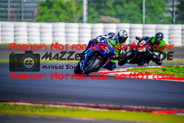 MaZZes_FotoMatrix_240717_6007705_2-166 | INST