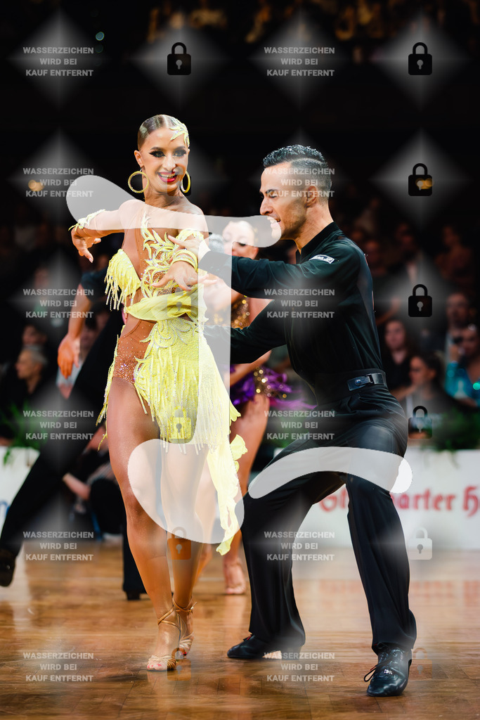 GOC 2025 - WDSF GrandSlam Latin 35th-38th (55) Eric Izakson _ Violetta Karnaushenko (Israel)-2025-08-23-3198 | Webshop for digital downloads and prints of dance sport, event & show photographer Julian Link - Realisiert mit Pictrs.com