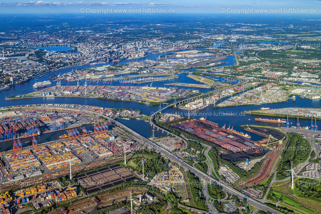 Hamburg_Hansaport_ELS_1628210823 | HAMBURG 21.08.2023 Belade- Verladestation für Sande und Schüttgüter im Hafenbereich Hansaport in Hamburg und Müllverwertungseinrichtung MVR Müllverwertung Rugenberger Damm GmbH &amp; Co. KG. // Loading zone for sand and bulk material in the harbour in Hamburg and refuse utilisation facility MVR Muellverwertung Rugenberger Damm GmbH &amp; Co. KG. Foto: Martin Elsen