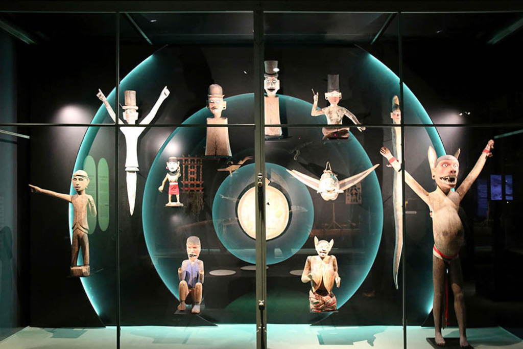 Foto: Leipzig - GRASSI Museum für Völkerkunde | Das Team hinter BILDLEXIKON LEIPZIG bündelt historische wie aktuelle Informationen über die Stadt Leipzig in Text und Bild auf einer Plattform und stellt diese der interessierten Öffentlichkeit zur Verfügung.