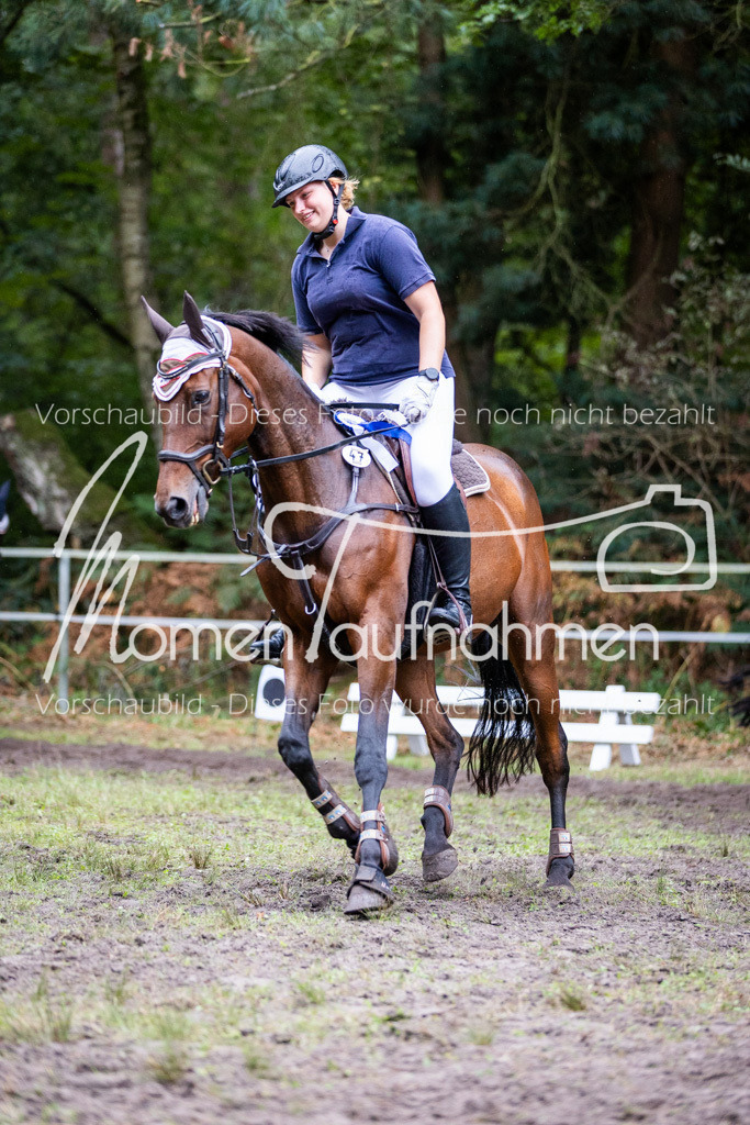 HB-JaD-058 | MomenTaufnahmen Pferdesportfotos
