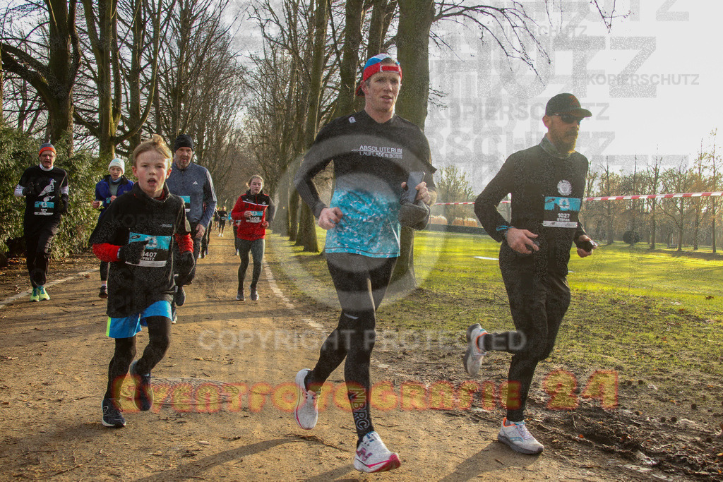 241231_1017_EV4_3680 | Sportfotografie im Rhein-Sieg Kreis, Köln, Bonn, NRW, Rheinland Pfalz, Hessen, etc. Unser Tätigkeitsfeld umfasst den Laufsport vom Volkslauf über den Marathon, Duathlon, Triathon bis zum Ultralauf wie Kölnpfad Ultra oder Schindertrail.