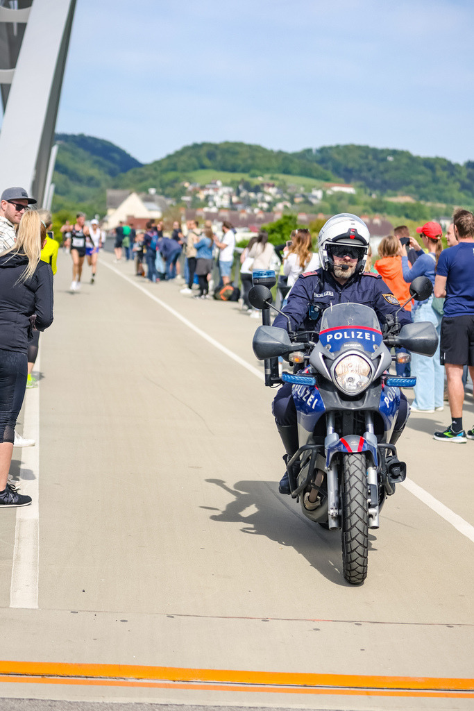 MB-20240428-101-107-0402 | Int. 3 Brückenlauf Linz, Foto: WAPICS/Binder Manuel