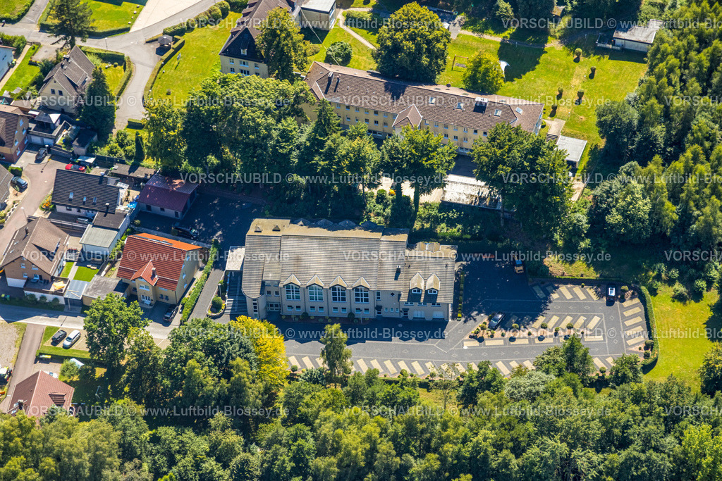 Kierspe250813306 | Luftbild, evang. Johanneswerk Waldheimat, Am Stade, Evangeliumschristen-Baptisten-Brüdergemeinde am Florianweg, Rönsahl, Kierspe, Sauerland, Nordrhein-Westfalen, Deutschland