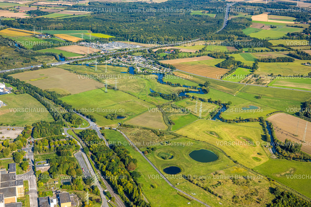Hamm250900781 | Luftbild, Fluss Lippe Flussmäander Auenlandschaft Schmehauser Mersch, Wiesen und Felder, angedachte Autobahn A2 Anschlussstelle Siegenbeckstraße, Uentrop, Hamm, Ruhrgebiet, Nordrhein-Westfalen, Deutschland