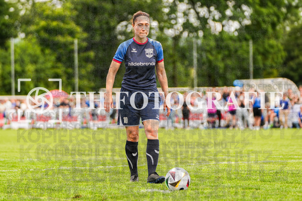 GER, FC Hauingen - SV Waldhaus, Frauen-Fussball, Rothaus Bezirkpokal, Finale, Saison 2024/2025, 29.05.2025 | GER, FC Hauingen - SV Waldhaus, Frauen-Fussball, Rothaus Bezirkpokal, Finale, Saison 2024/2025, 29.05.2025Foto: TH Fotografie/Alessio Bosco