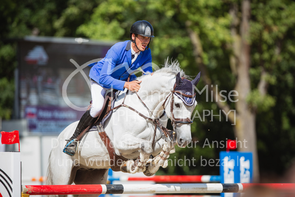 220828_Delbrueck_GrosserPreis-631 | Deine schönsten Turniermomente als professionelle Fotos! Entdecke hochwertige Pferdesport-Fotografie im Online-Shop. Jetzt Fotos finden & bestellen!