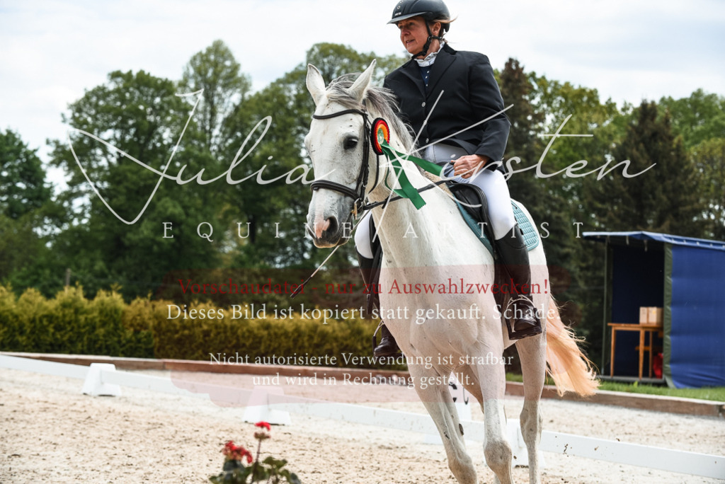 20230518_JK-Röhrsdorf-10-873 | Pferde- und Turnierfotografie in Westsachsen. Pferdeportraits, Auftragszeichnungen und intuitive Kunst.