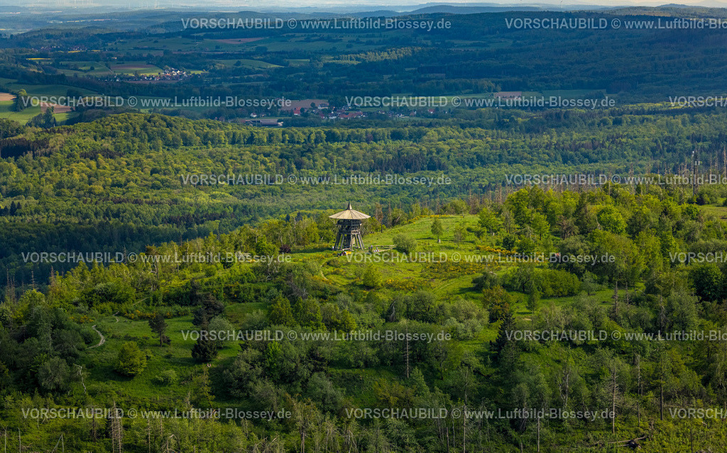 Horn-BadMeinberg240506012Eggeturm | Luftbild, Eggeturm Aussichtsturm auf der Lippischen Velmerstot Kuppe, Baustelle für Renovierung, Teutoburger Wald, Veldrom, Horn-Bad Meinberg, Ostwestfalen, Nordrhein-Westfalen, Deutschland
