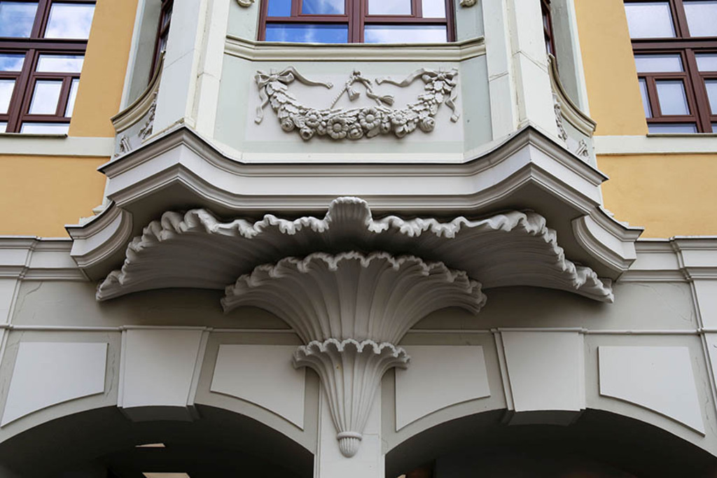 Königshaus | Das Team hinter BILDLEXIKON LEIPZIG bündelt historische wie aktuelle Informationen über die Stadt Leipzig in Text und Bild auf einer Plattform und stellt diese der interessierten Öffentlichkeit zur Verfügung.
