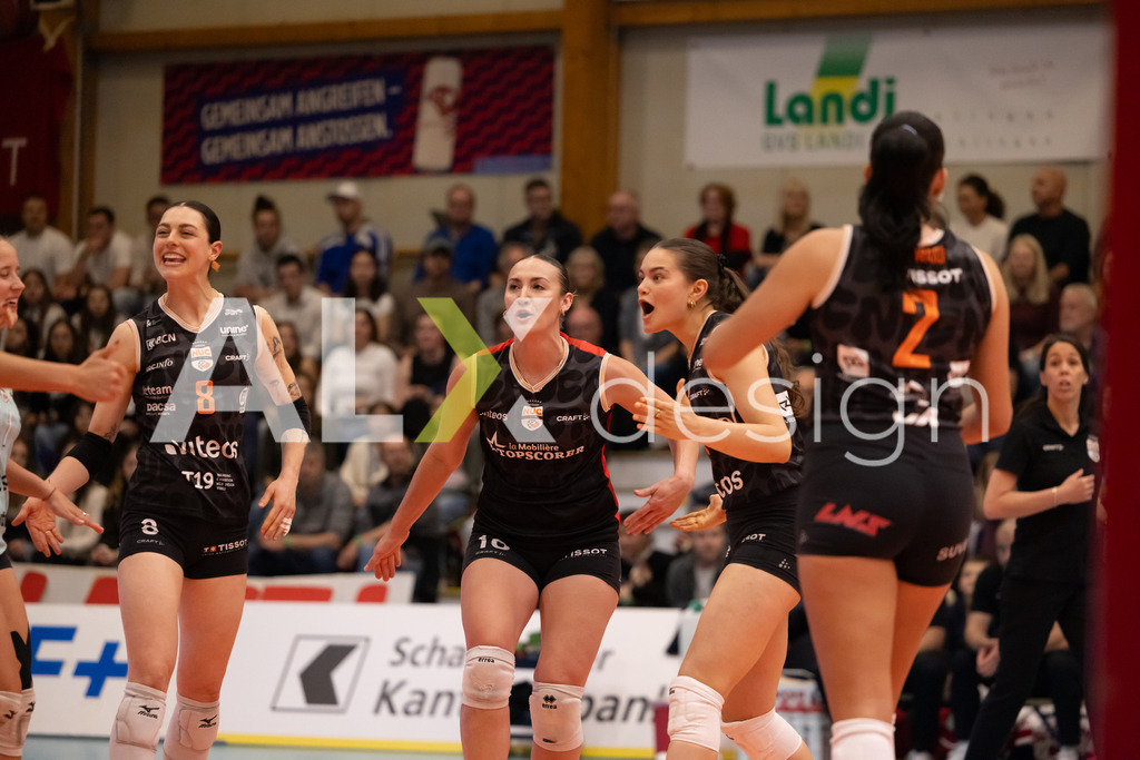 Volleyball I Frauen I Saison 2025-2026 I Volleyball NLA | Women I  Playoffs Finals 2/5 I  VC Kanti Schaffhausen - viteos NUC I  10.04.2026 | viteos NUC Spielerinnen - Realisiert mit Pictrs.com