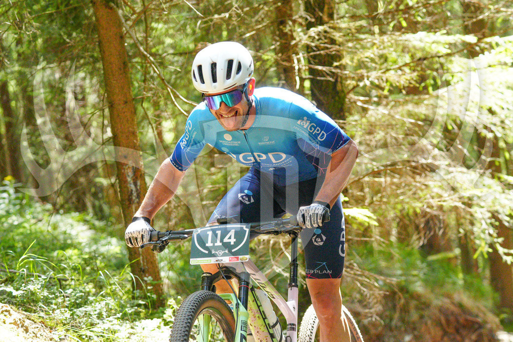 FC604093 | Fotogalerie der Treibjagd im Dunkelwald - Dein MTB Etappenrennen im Erzgebirge - Realisiert mit Pictrs.com