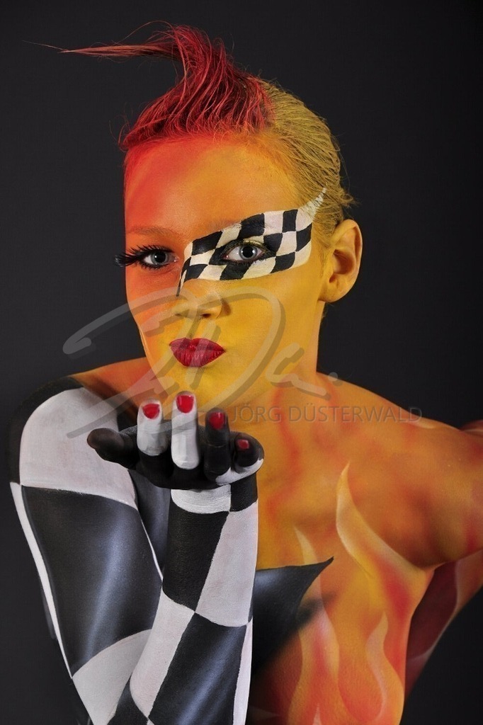 Bodypainting-RACE_9675 | #004 | Modell: Stephi | Foto: Carsten Korwes - Realisiert mit Pictrs.com