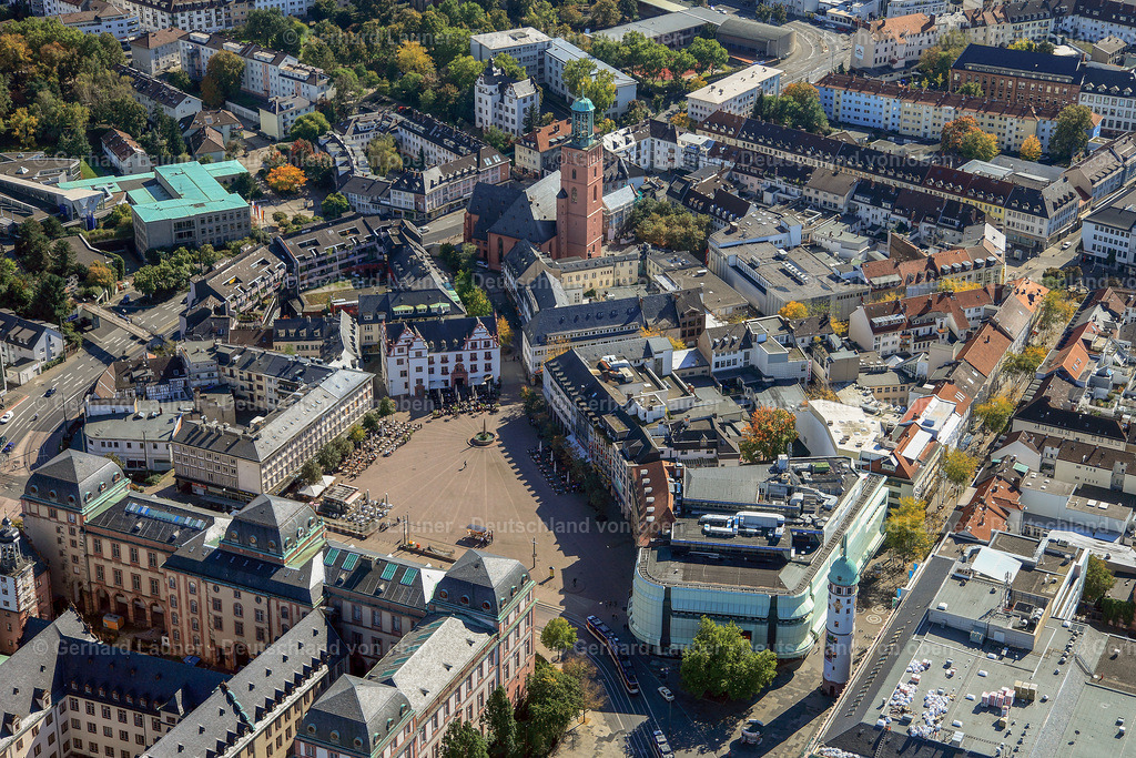 3070638 | Marktplatz mit Altem Rathaus und Schloß, Darmstadt