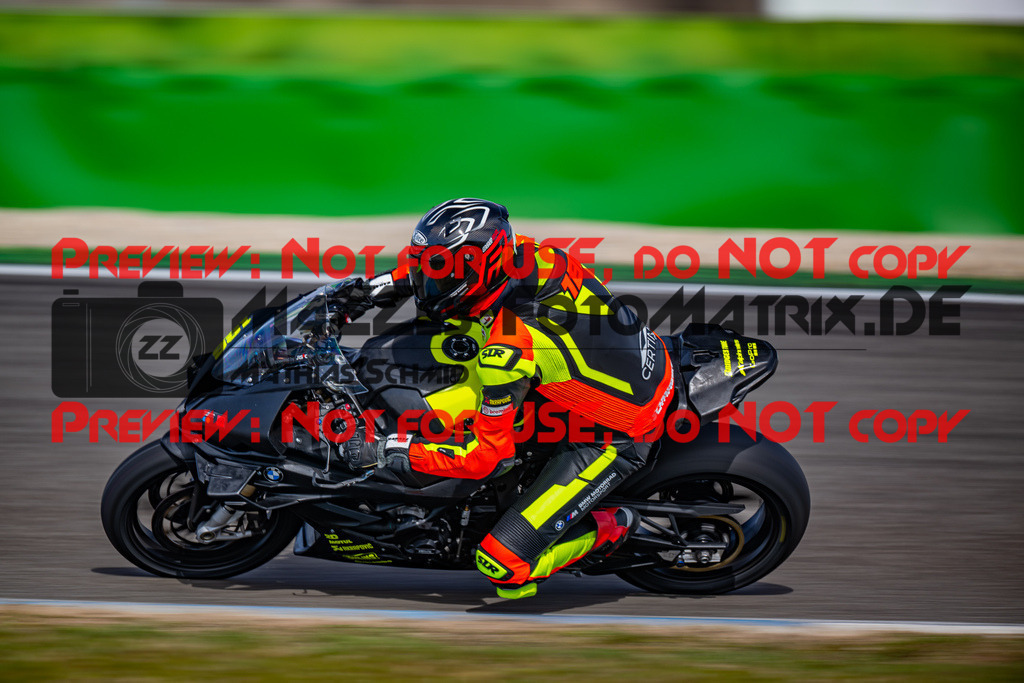 MaZZes_Fotomatrix_20260406_6007705_3753 | ROT