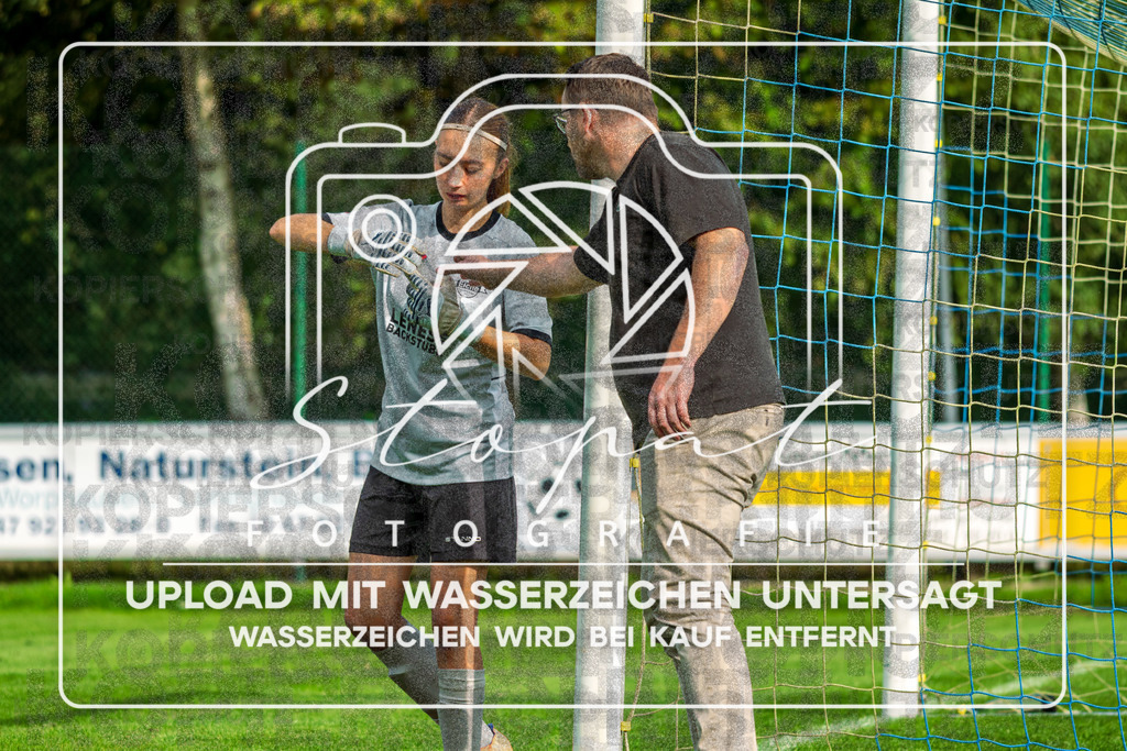 Kreisliga Frauen OHZ/VER - TSV St. Neu Jürgen vs. SG Fulde | Tabea Marie Nave (TSV Neu St. Jürgen #1); Kreisliga Frauen OHZ/VER - TSV St. Neu Jürgen vs. SG Fulde am 12.09.26 in Sportplatz Eiche, Worpswede - Realisiert mit Pictrs.com