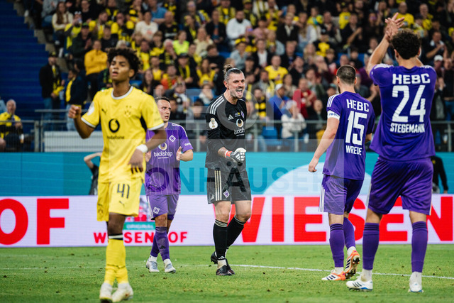 DFB-Pokal: HEBC - Borussia Dortmund, 01.09.2026 | Nils Ahmann (HEBC Hamburg, 1) jubelt; Fußball, DFB-Pokal, 1. Runde: HEBC vs. Borussia Dortmund am 01.09.2026 im Volksparkstadion, HamburgDFB REGULATIONS PROHIBIT ANY USE OF PHOTOGRAPHS AS IMAGE SEQUENCES AND/OR QUASI-VIDEO. - Realisiert mit Pictrs.com