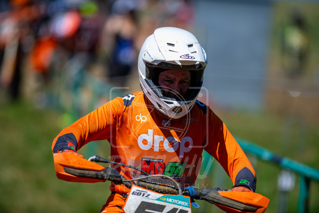 Se E+R (434) | Paeschuphoto Shop - Wer nicht sucht der auch nicht findet.Ob Motocrossbilder oder von einem besuchtem Spiel, Hauptsache Action. - Realisiert mit Pictrs.com