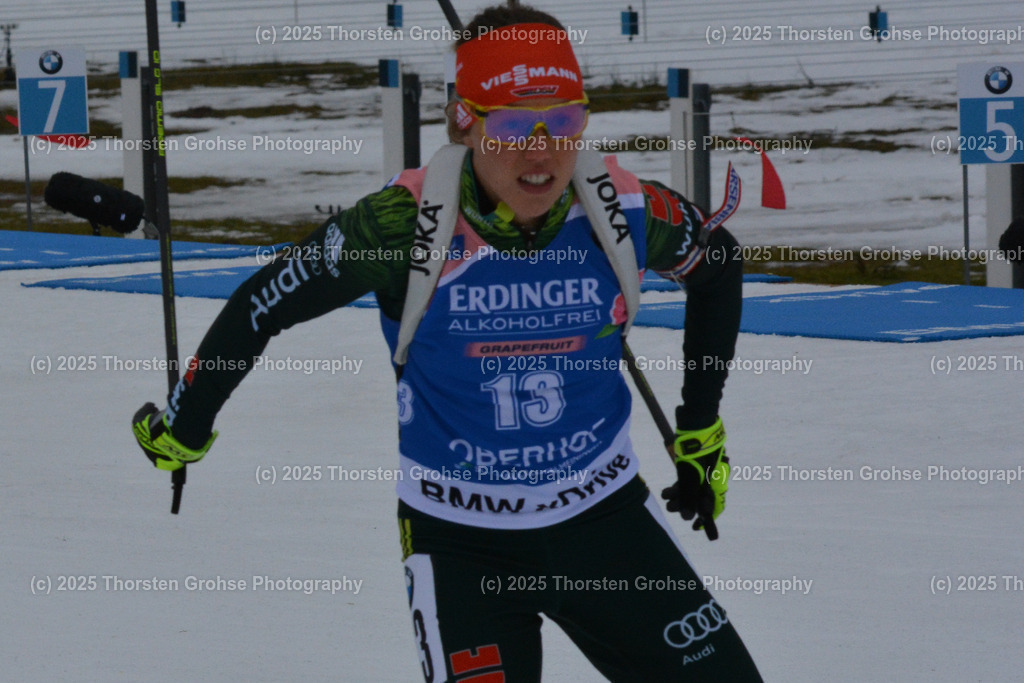 IBU WC Biathlon Oberhof 2018 | DAHLMEIER Laura (GER); IBU WC Biathlon Oberhof 2018, 10 km Verfolgung der Frauen am 06.01.2018 in der DKB Ski Arena in Oberhof, (Deutschland) - Realisiert mit Pictrs.com