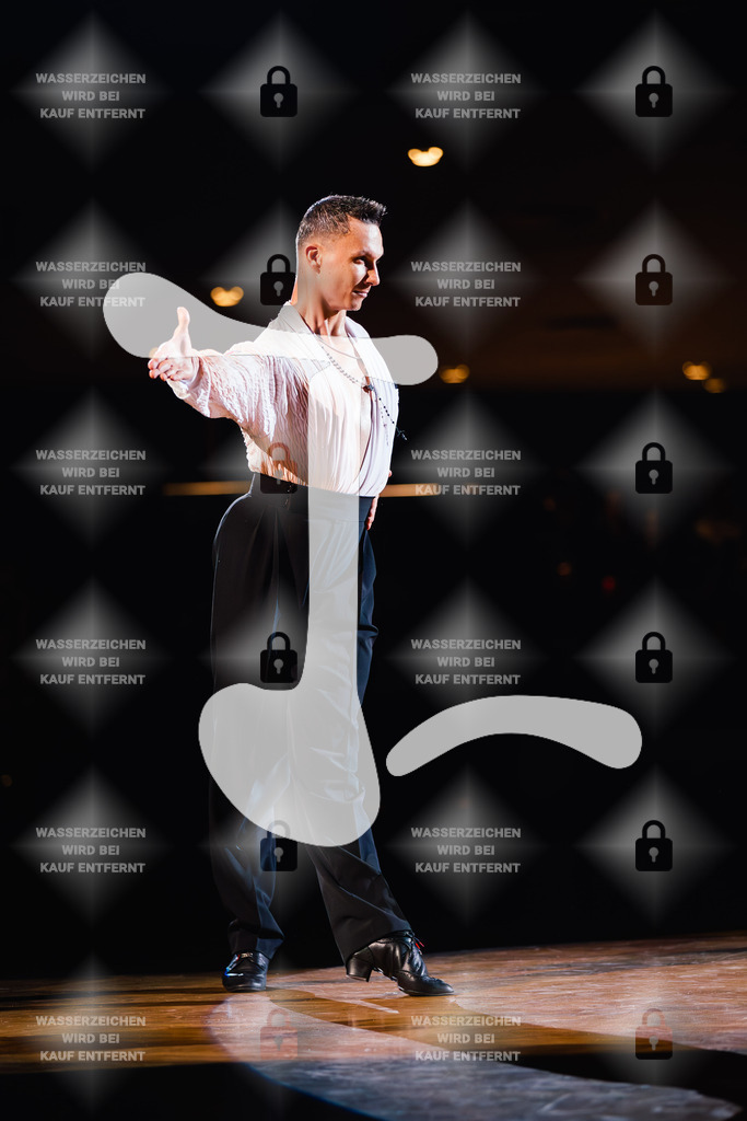 GOC 2025 - WDSF GrandSlam Latin 6th (54) Artur Balandin _ Anna Salita (Germany)-2025-08-23-6040 | Webshop for digital downloads and prints of dance sport, event & show photographer Julian Link - Realisiert mit Pictrs.com