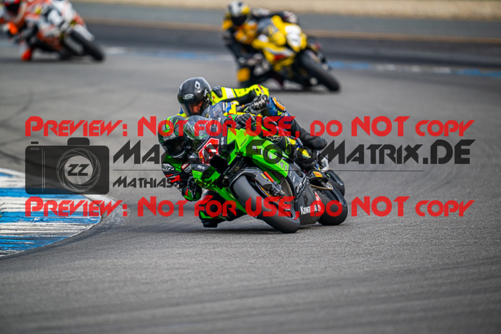 MaZZes_FotoMatrix_220924_1278 | PRO SUPERSTOCK