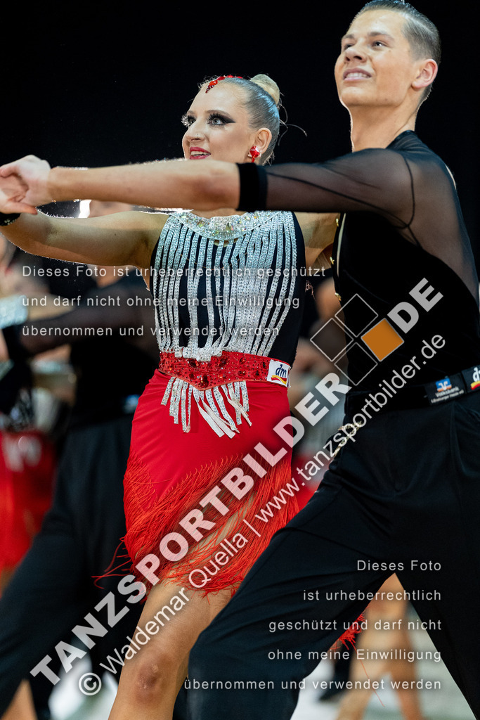 20240120-03311 | Hier finden Sie Tanz Bilder vom Latein und Standard Formationen tanzen. Sportbilder vom Tanzsport. Schöne Fotos und von Weltmeisterschaft, Europameisterschaft, Bundesliga, Regionalliga, Oberliga und Landesliga sowie von GOC Stuttgart, DanceComp, WM Bremen